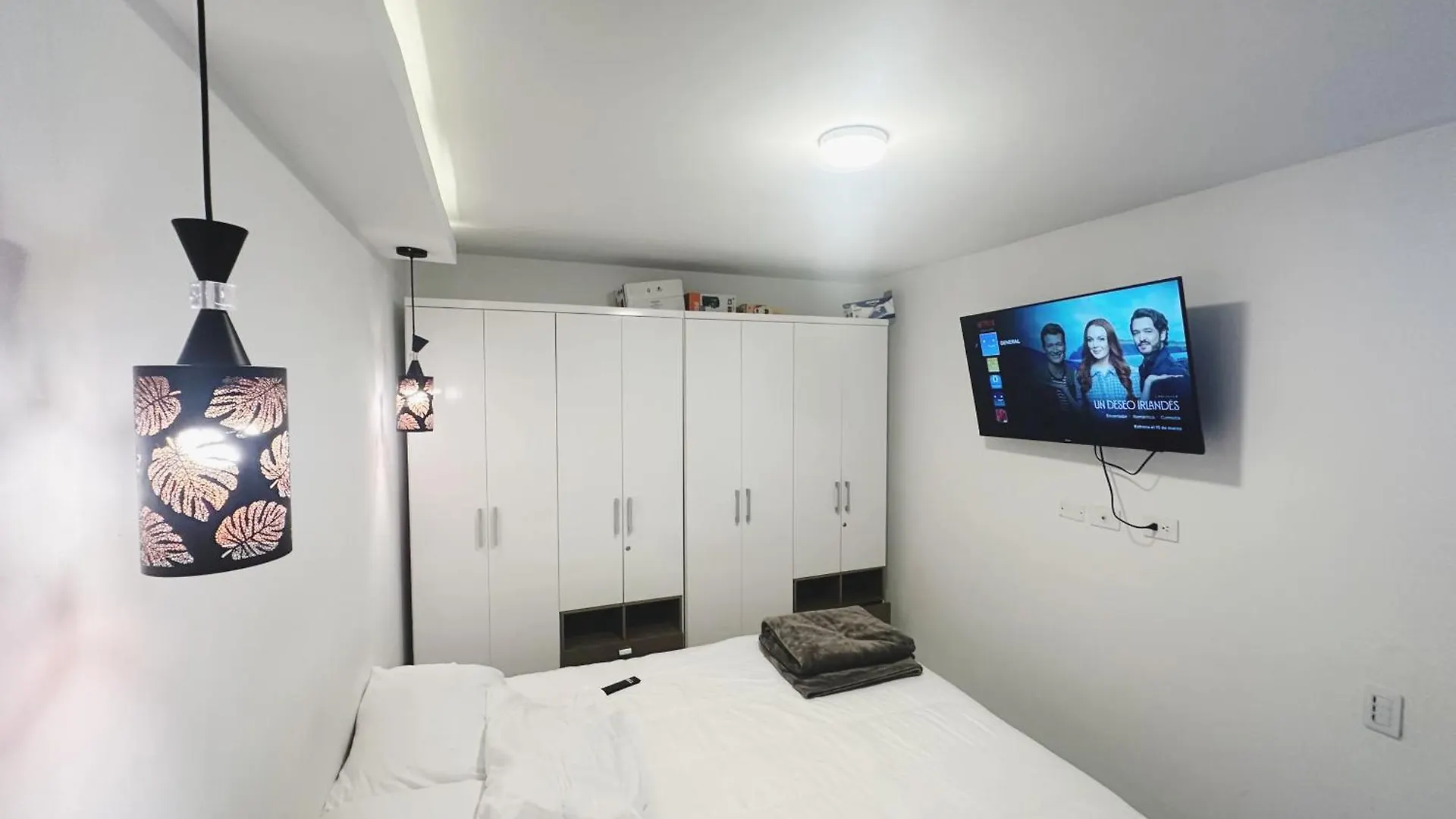 Moderno Apto Low Cost 15 Min Cc Buena Vista 2 Tv Con Parqueadero Barranquilla  Apartment